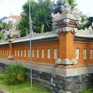 The Design of Traditional Balinese Gateways and Walls